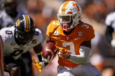KNOXVILLE, TN - OCTOBER 03, 2020 - Running back Eric Gray #3 of the Tennessee Volunteers during the game between the Missouri Tigers and the Tennessee Volunteers at Neyland Stadium in Knoxville, TN. Photo By Kate Luffman/Tennessee Athletics