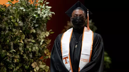 KNOXVILLE, TN - 2020.12.06 - Football Commencement