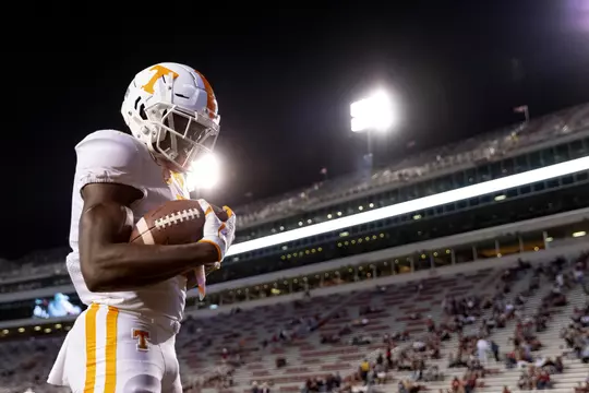 FAYETTEVILLE, AR - NOVEMBER 07, 2020 - Wide receiver Josh Palmer #5 of the Tennessee Volunteers before the game between the Arkansas Razorbacks and the Tennessee Volunteers at Razorback Stadium in Fayetteville, AR. Photo By Andrew Ferguson/Tennessee Athletics