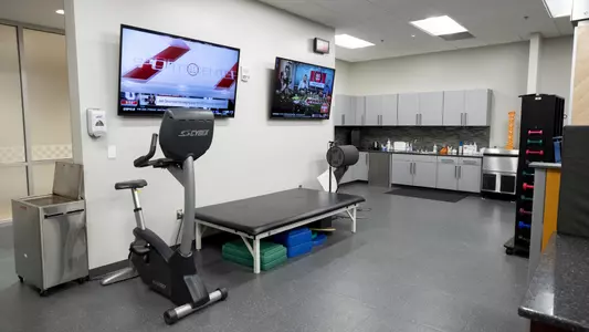 KNOXVILLE, TN - 2018.12.20 - Athletic Training Room