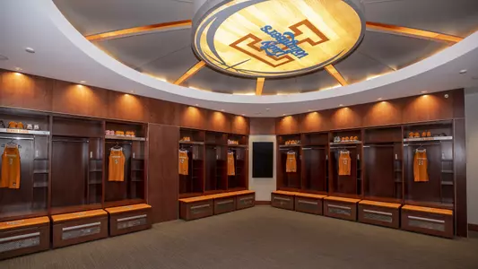 KNOXVILLE, TN - 2018.10.11 - Women's Basketball Locker Room