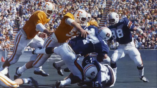 KNOXVILLE, TN - defensive line Steve Kiner #57 of the Tennessee Volunteers during the game between the Auburn Tigers and the Tennessee Volunteers at Neyland Stadium in Knoxville, TN. Photo by Tennessee Athletics