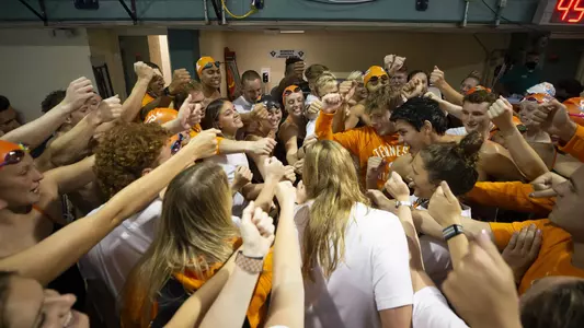 Swimming & Diving Huddle