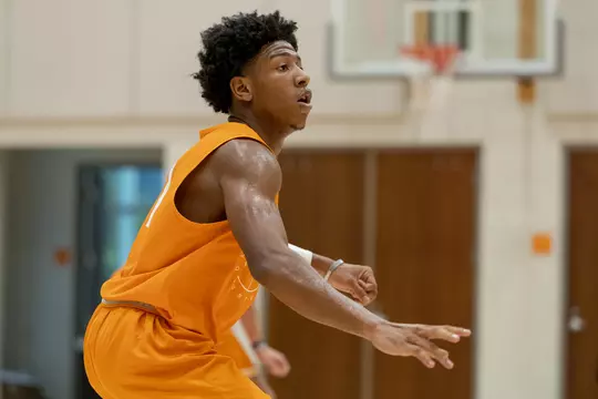 KNOXVILLE, TN - September 28, 2021 - Guard Kennedy Chandler #1 of the Tennessee Volunteers during practice at Pratt Pavilion in Knoxville, TN. Photo By Andrew Ferguson/Tennessee Athletics
