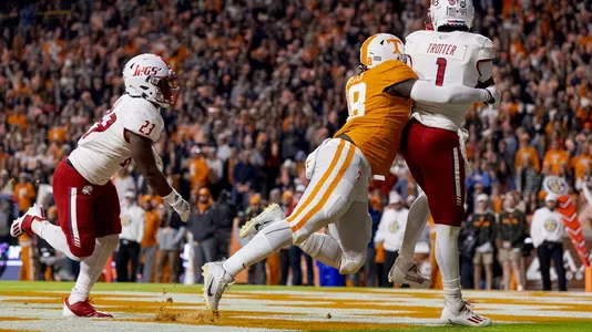 KNOXVILLE, TN - November 20, 2021 - Defensive lineman Ja'Quain Blakely #48 of the Tennessee Volunteers during the game between the South Alabama Jaguars and the Tennessee Volunteers at Neyland Stadium in Knoxville, TN. Photo By Andrew Ferguson/Tennessee Athletics