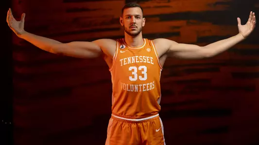 KNOXVILLE, TN - 2020.11.12 - Men’s Basketball Photo Day