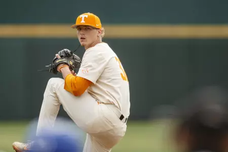 KNOXVILLE, TN - February 28, 2021 - Pitcher Sean Hunley #32 of the Tennessee Volunteers during the game between the Indiana State Sycamores and the Tennessee Volunteers at Lindsey Nelson Stadium in Knoxville, TN. Photo By Caleb Jones/Tennessee Athletics