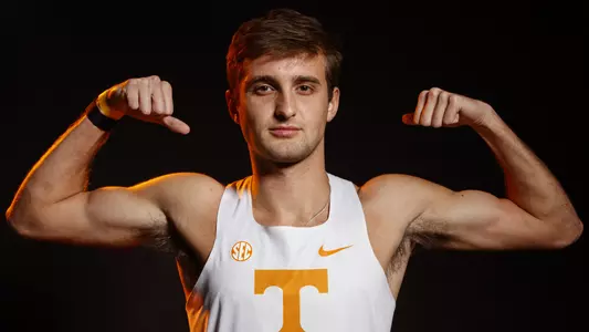 KNOXVILLE, TN - JANUARY 07, 2021 - Blake Ewaskey of the Tennessee Volunteers during Photo Day in Knoxville, TN. Photo By Caleb Jones/Tennessee Athletics