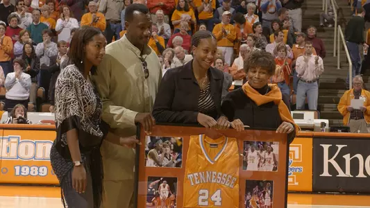 Tamika Catchings senior night photo