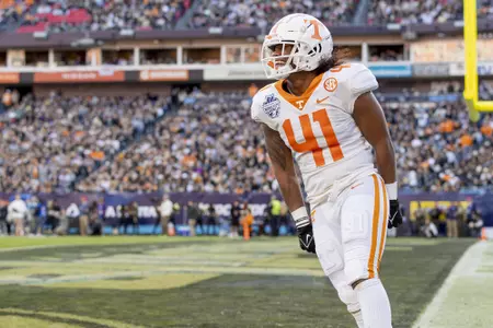 NASHVILLE, TN - December 30, 2021 - Linebacker Aaron Willis #41 of the Tennessee Volunteers during the TransPerfect Music City Bowl game between the Purdue Boilermakers and the Tennessee Volunteers at Nissan Stadium in Nashville, TN. Photo By Andrew Ferguson/Tennessee Athletics