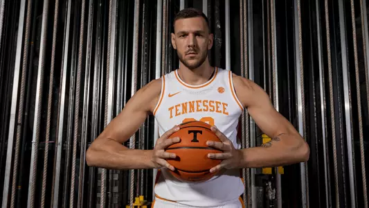 KNOXVILLE, TN - 2021.10.13 - Tennessee Theatre Photo Shoot