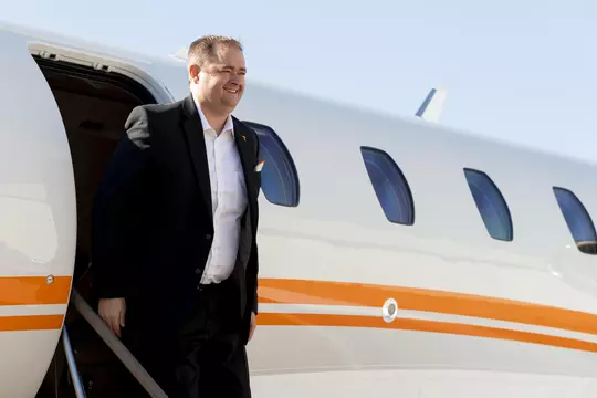 Heupel off the Plane