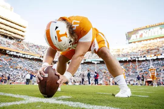 KNOXVILLE, TN - October 16, 2021 - Long snapper Matthew Salansky #47 of the Tennessee Volunteers before the game between the Ole Miss Rebels and the Tennessee Volunteers at Neyland Stadium in Knoxville, TN. Photo By Caleb Jones/Tennessee Athletics