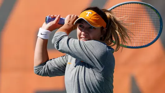 KNOXVILLE, TN - October 20, 2022 - Daria Kuczer of the Tennessee Lady Volunteers during the ITA Ohio Valley Regionals Day 2 at Goodfriend Tennis Center in Knoxville, TN. Photo By Kate Luffman/Tennessee Athletics