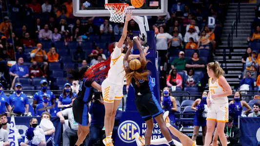 NASHVILLE, TN - March 05, 2022 - Center Tamari Key #20 of the Tennessee Lady Volunteers during the 2022 SEC Women?s Basketball semifinal game between the Kentucky Wildcats and the Tennessee Lady Volunteers at Bridgestone Arena in Nashville, TN. Photo By Emma Corona/Tennessee Athletics