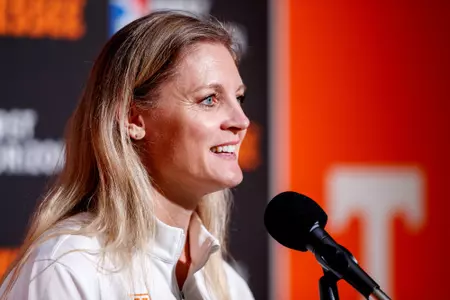 KNOXVILLE, TN - October 26, 2022 - Head Coach Kellie Harper of the Tennessee Lady Volunteers during Media day press conference in the Ray and Lucy Hand Digital Studio. Photo By Ian Cox/Tennessee Athletics