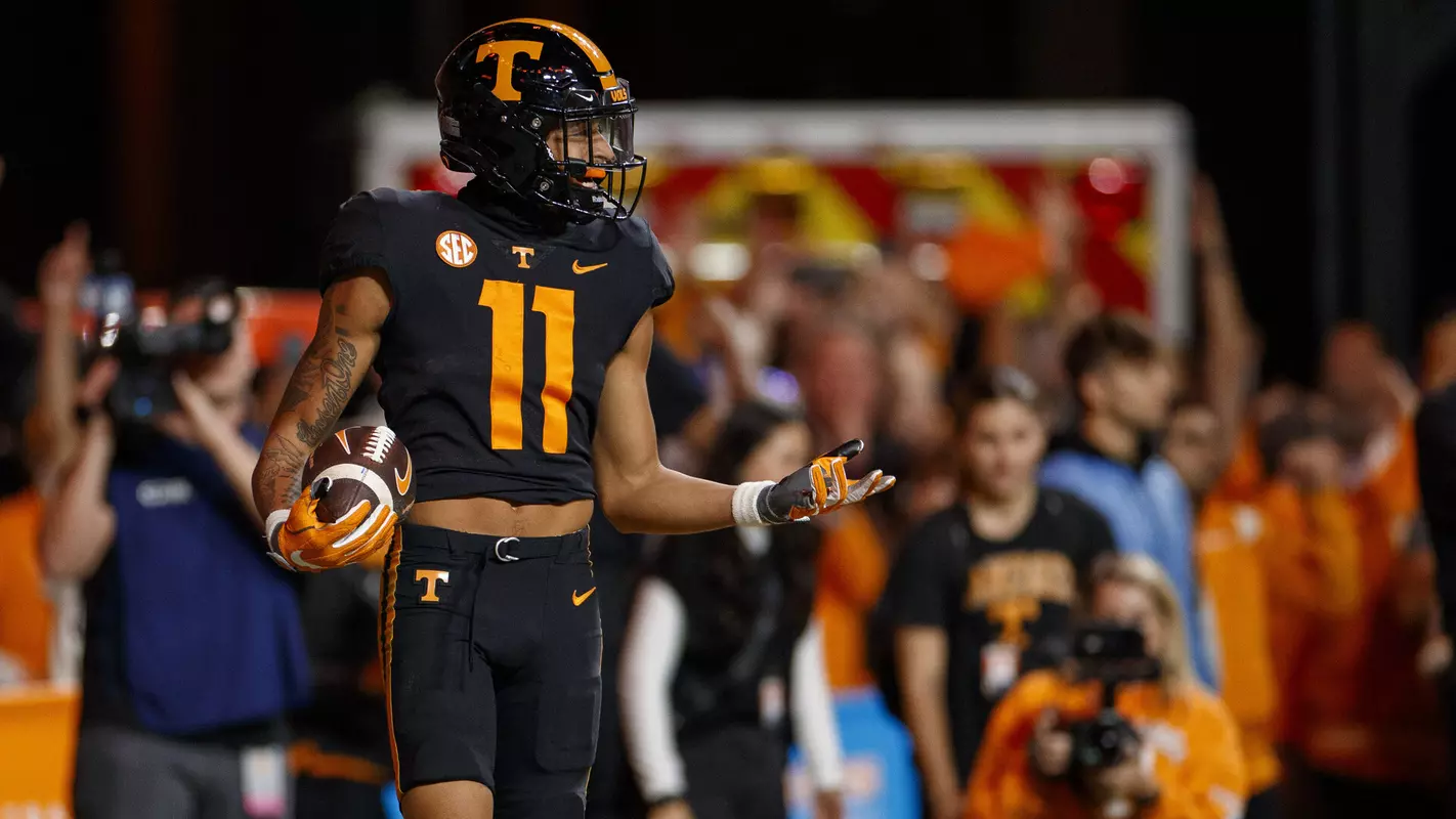 KNOXVILLE, TN - October 29, 2022 - Wide receiver Jalin Hyatt #11 of the Tennessee Volunteers during the game between the Kentucky Wildcats and the Tennessee Volunteers at Neyland Stadium in Knoxville, TN. Photo By Kate Luffman/Tennessee Athletics
