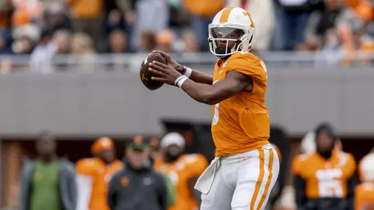 KNOXVILLE, TN - November 12, 2022 - Quarterback Hendon Hooker #5 of the Tennessee Volunteers during the game between the Missouri Tigers and the Tennessee Volunteers at Neyland Stadium in Knoxville, TN. Photo By Andrew Ferguson/Tennessee Athletics