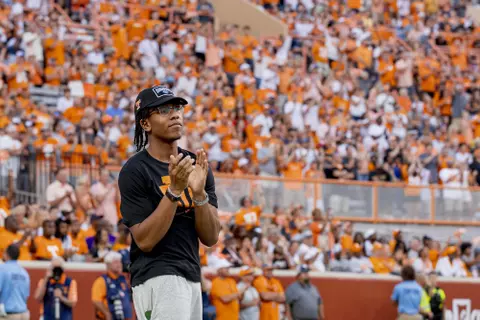 KNOXVILLE, TN - September 01, 2022 - VFL Kennedy Chandler during the game between the Ball State Cardinals and the Tennessee Volunteers at Neyland Stadium in Knoxville, TN. Photo By Andrew Ferguson/Tennessee Athletics