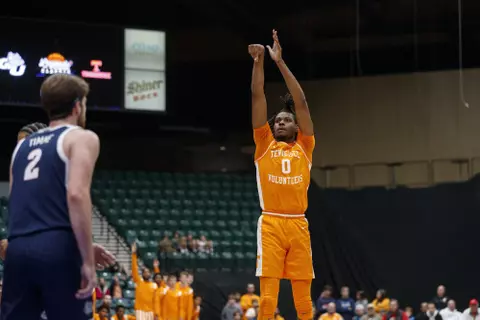 FRISCO, TX - October 28, 2022 - Forward Jonas Aidoo #0 of the Tennessee Volunteers during the Legends of Basketball Classic exhibition game between the Tennessee Volunteers and the Gonzaga Bulldogs at the Comerica Center in Frisco, TX. Photo By Ian Cox/Tennessee Athletics
