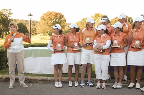 KNOXVILLE, TN- OCTOBER 06, 2006- LVFL Ann Furrow and the Tennessee Volunteers during the Mercedes Benz Championship at Cherokee Country Club in Knoxville, TN. Photo By Tennessee Athletics