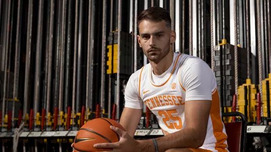 KNOXVILLE, TN - 2021.10.13 - Tennessee Theatre Photo Shoot