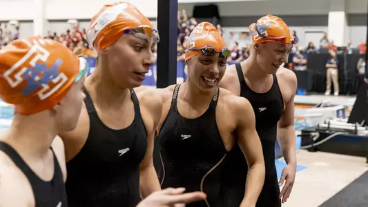 Lady Vol Swimming