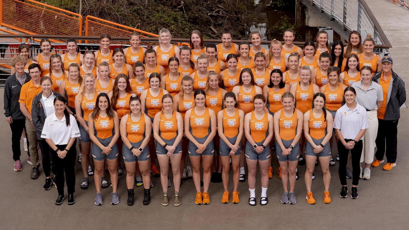 2021-22 Rowing Team Photo