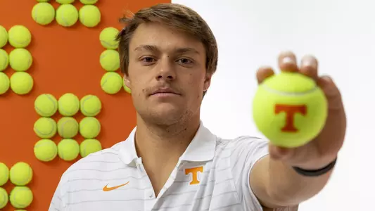 KNOXVILLE, TN - 2022.01.04 - Photo Day