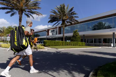 ORLANDO, FL - May 20, 2021 - Adam Walton of the Tennessee Volunteers before the 2021 NCAA Men?s Tennis Tournament national quarterfinal match between the Georgia Bulldogs and the Tennessee Volunteers at the USTA National Campus in Orlando, FL. Photo By Andrew Ferguson/Tennessee Athletics