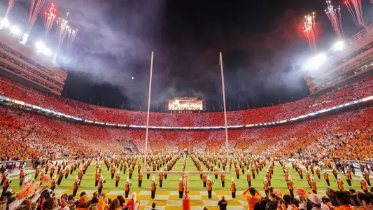 KNOXVILLE, TN - 2021.10.16 - Tennessee vs. Ole Miss