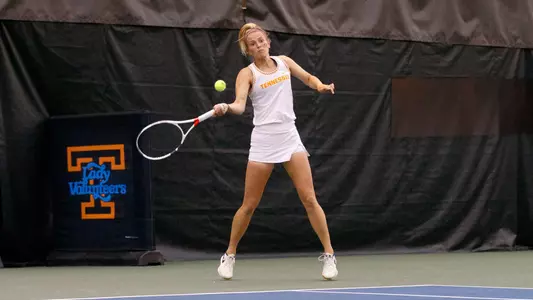 Rebeka Mertena 2022 Indoor
