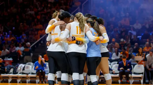 KNOXVILLE, TN - November 22, 2023 - The Tennessee Lady Volunteers during the game between the Mississippi St. Bulldogs and the Tennessee Lady Volunteers at Thompson-Boling Arena at Food City Center in Knoxville, TN. Photo By Emma Ramsey/Tennessee Athletics
