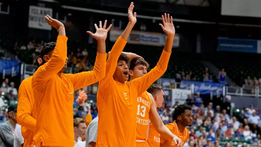 HONOLULU, HI - November 22, 2023 - Guard Cameron Carr #43 of the Tennessee Volunteers during the 2023 Maui Invitational game between the Kansas Jayhawks and the Tennessee Volunteers at Stan Sheriff Center in Honolulu, HI. Photo By Andrew Ferguson/Tennessee Athletics