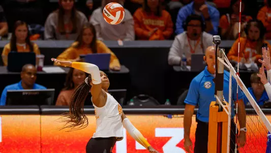 KNOXVILLE, TN - October 15, 2023 - Outside hitter Jenaisya Moore #18 of the Tennessee Lady Volunteers during the game between the Kentucky Wildcats and the Tennessee Lady Volunteers at Thompson-Boling Arena at Food City Center in Knoxville, TN. Photo By Avery Bane/Tennessee Athletics