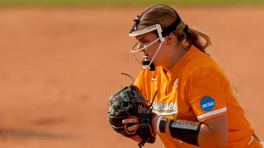 KNOXVILLE, TN - May 26, 2023 - Pitcher Ashley Rogers #14 of the Tennessee Lady Volunteers during game 1 of the 2023 NCAA Softball Tournament Super Regional between the Texas Longhorns and the Tennessee Lady Volunteers at Sherri Parker Lee Stadium in Knoxville, TN. Photo By Andrew Ferguson/Tennessee Athletics