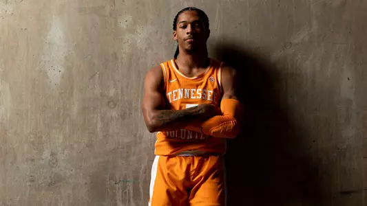 KNOXVILLE, TN - October 12, 2022 - Guard Zakai Zeigler #5 of the Tennessee Volunteers portrait taken during 2022 Photo Day at Thompson-Boling Arena in Knoxville, TN. Photo By Andrew Ferguson/Tennessee Athletics