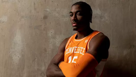 KNOXVILLE, TN - October 12, 2022 - Guard Jahmai Mashack #15 of the Tennessee Volunteers portrait taken during 2022 Photo Day at Thompson-Boling Arena in Knoxville, TN. Photo By Andrew Ferguson/Tennessee Athletics