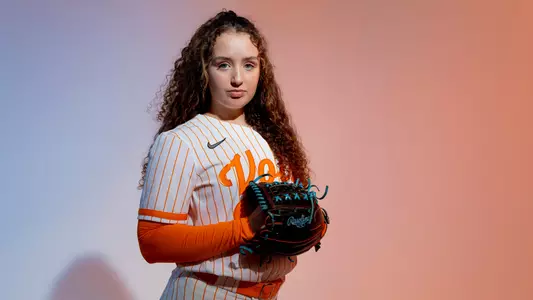 KNOXVILLE, TN - January 19, 2023 - Pitcher Nicola Simpson #28 of the Tennessee Lady Volunteers portrait taken during 2023 softball Photo Day in Knoxville, TN. Photo By Andrew Ferguson/Tennessee Athletics