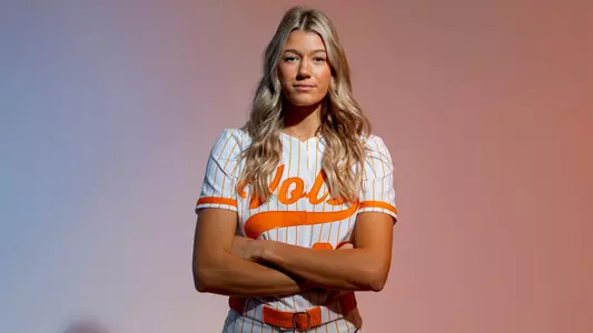 KNOXVILLE, TN - January 19, 2023 - Pitcher Karlyn Pickens #23 of the Tennessee Lady Volunteers portrait taken during 2023 softball Photo Day in Knoxville, TN. Photo By Andrew Ferguson/Tennessee Athletics