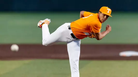 KNOXVILLE, TN - March 04, 2023 - Pitcher Chase Burns #23 of the Tennessee Volunteers during the game between the Gonzaga Bulldogs and the Tennessee Volunteers at Lindsey Nelson Stadium in Knoxville, TN. Photo By Ian Cox/Tennessee Athletics