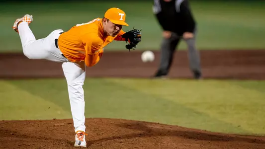 KNOXVILLE, TN - March 04, 2023 - Pitcher Seth Halvorsen #19 of the Tennessee Volunteers during the game between the Gonzaga Bulldogs and the Tennessee Volunteers at Lindsey Nelson Stadium in Knoxville, TN. Photo By Ian Cox/Tennessee Athletics