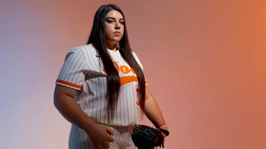 KNOXVILLE, TN - January 19, 2023 - Pitcher Payton Gottshall #33 of the Tennessee Lady Volunteers portrait taken during 2023 softball Photo Day in Knoxville, TN. Photo By Andrew Ferguson/Tennessee Athletics