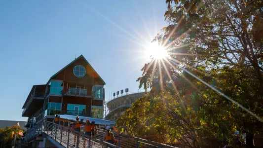 KNOXVILLE, TN - October 06, 2022 - The Tennessee Lady Volunteers during practice on the Tennessee River in Knoxville, TN. Photo By Kate Luffman/Tennessee Athletics