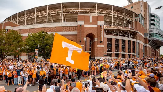 Neyland Stadium Vol Walk