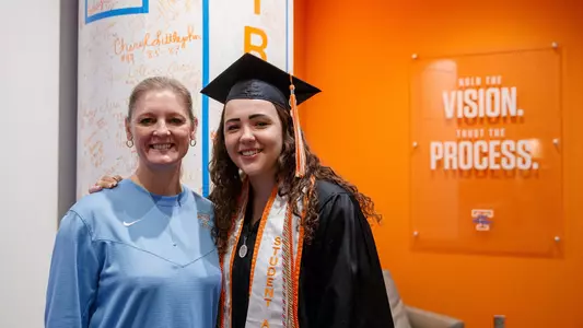 Jessie Rennie graduation pic