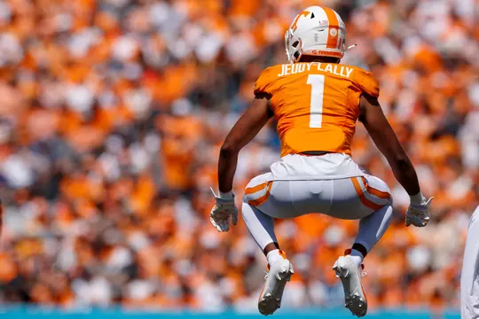 NASHVILLE, TN - September 02, 2023 - Defensive back Gabe Jeudy-Lally #1 of the Tennessee Volunteers during the game between the Virginia Cavaliers and the Tennessee Volunteers at Nissan Stadium in Nashville, TN. Photo By Kate Luffman/Tennessee Athletics