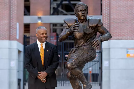 Condredge Holloway - Statue Unveil