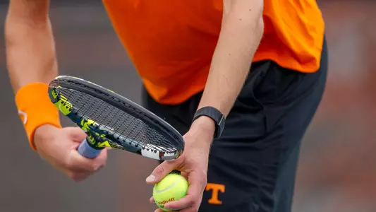 Mitsui Reaches 100 Career Singles Wins, Multiple Vols Reach Finals at ITA Ohio Valley Regional Championships
