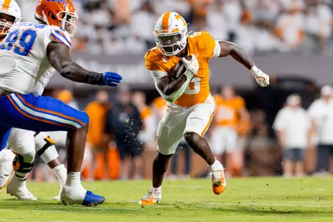 KNOXVILLE, TN - October 12, 2024 - Running back Dylan Sampson #6 of the Tennessee Volunteers during the game between the Florida Gators and the Tennessee Volunteers at Neyland Stadium in Knoxville, TN. Photo By Andrew Ferguson/Tennessee Athletics